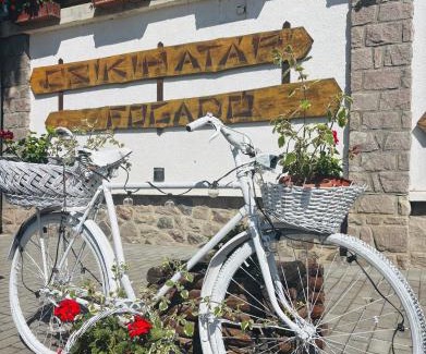 Bixad Hotel | Discover Csíki Határ Fogadó: Family-Friendly Retreat
