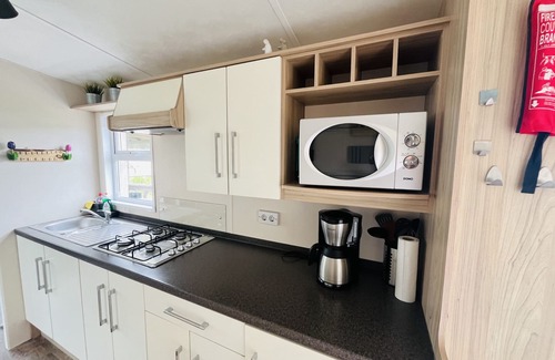 Callantsoog Ski Chalet | Discover CS 30 at Vakantiepark Callassande with Ocean Views
