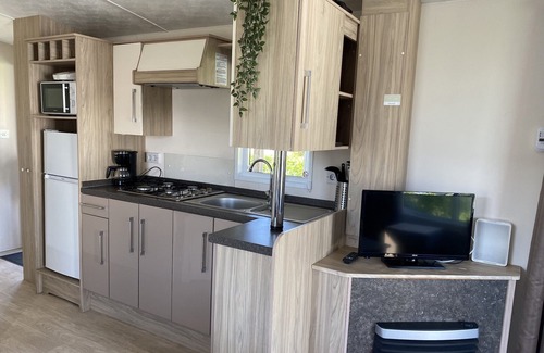Abbestede Ski Chalet | Tranquil Retreat at CS 32 - Vakantiepark Callassande