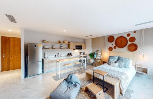 Ildefonso Green Hotel | Experience CS Downtown Loft CSL: Rated 10/10 with Pool Access