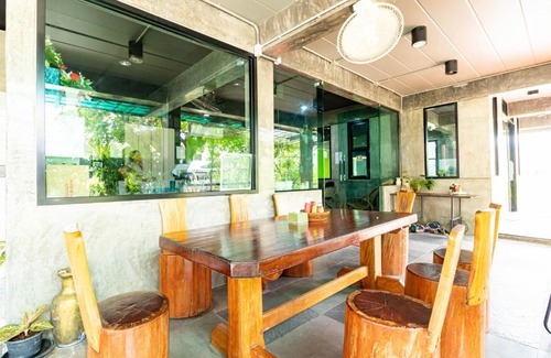 Hat Yai Resort | Inviting CS Klongtoey Grand Resort with Breakfast Included