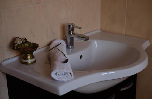 Revfulop House | Explore Cselling Udvarház: 4-Star, Guest Rated 10/10 Stay