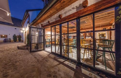 Oslip Hotel | Experience CSELLO MÜHLE OSLIP: Top-Rated Venue & Dining