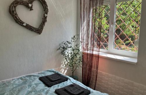 Kelenfold Apartment | Tranquil Green Oasis with Child-Friendly Amenities