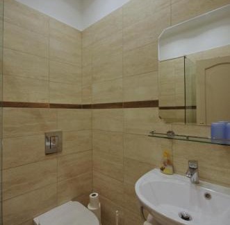 Gyula House | Top-Rated Csigaház Panzió: Family-Friendly and Accessible