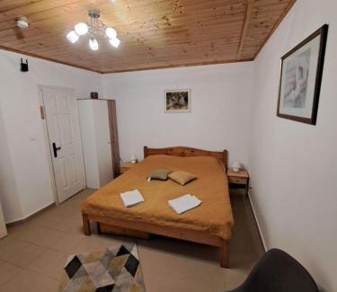 Morahalom Bed & Breakfast | Experience Relaxation at Csodarét Kúria with Oceanfront Views