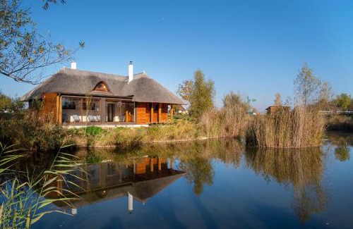 Rabahidveg House | Experience Comfort at Csodaszarvas Vendégházak - 9.2/10
