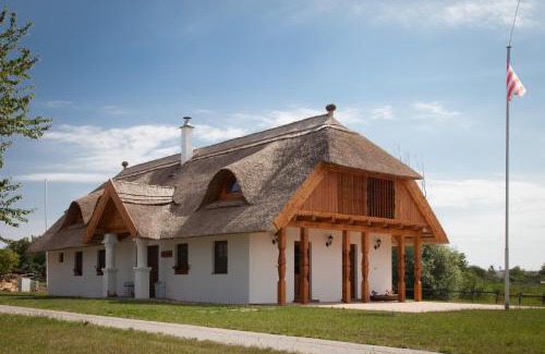 Rabahidveg House | Experience Comfort at Csodaszarvas Vendégházak - 9.2/10