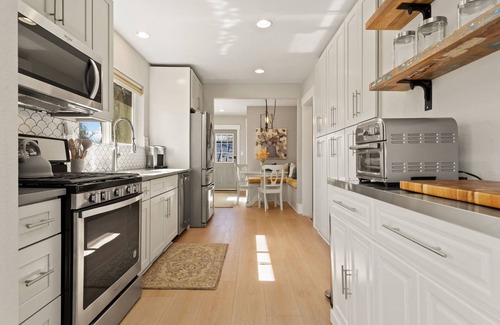 University Park House | CSU Hideaway – King Bd, Backyard Oasis, EV Charger
