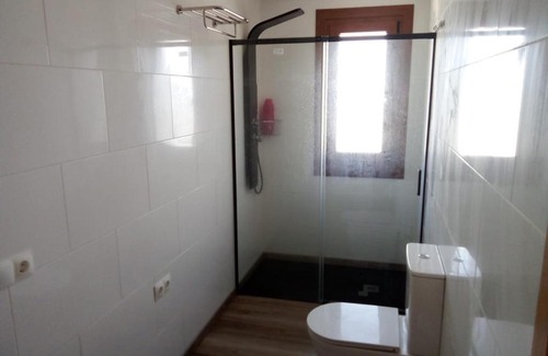 Vilanova de Arousa House | Cuadra: Guest Rated 9.9 with Family & Pet Friendly Amenities