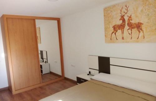 Vilanova de Arousa House | Cuadra: Guest Rated 9.9 with Family & Pet Friendly Amenities