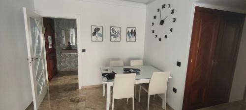 Andujar Apartment | Pet-Friendly Cuadro de la Virgen - Highly Rated Stay