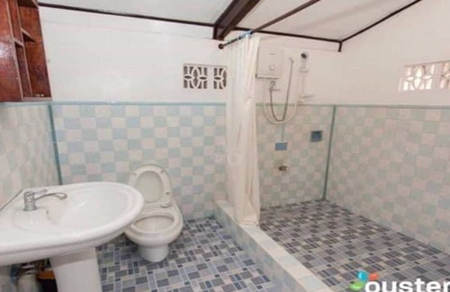 Vigan Hotel | Cozy Cuarto Pequeno: Deluxe Double Room with Twin Beds