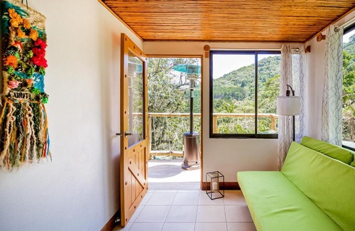 Roble Apartment | Pet-Friendly Retreat at Cuatro Vientos #1 for Families