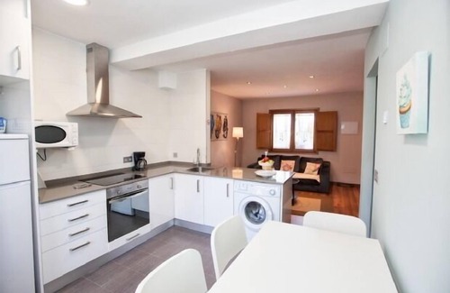 San Martin de Bada Cottage | Top-Rated CUATROVISTES Duplex with Terrace and Pool