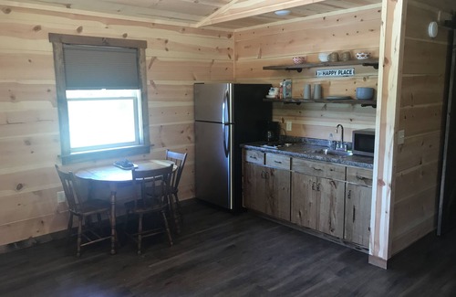 Mount Ida House | Discover Cub Cabin: Perfect for Nature and Water Lovers