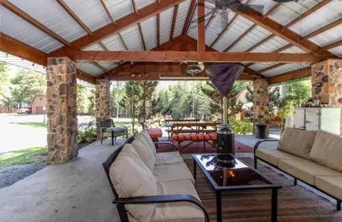 Clearfield Cabin | Experience Cub Cabin @ The Bear's Den - 10/10 Rated Retreat