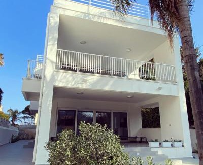 Mondello Villa | Elegant Cube 67 Villa: Child-Friendly Stay, Rated 9.8/10