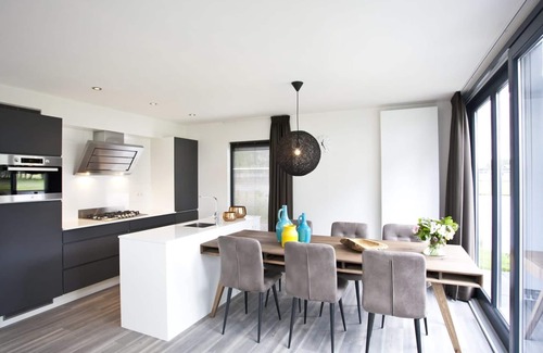 Nijkerk House | Relaxing Lake View Retreat at Cube Magnifique Plus 10