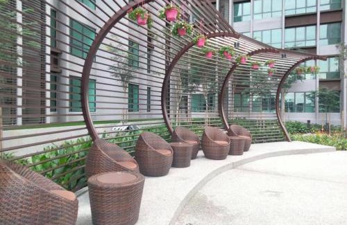 Kampung Pantai Dalam Apartment | Experience Cubic Botanical: Family-Friendly Retreat in KL