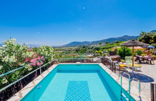 Alhaurin de la Torre Cottage | Discover Cubo's Casa Rural El Cortijillo with Private Pool