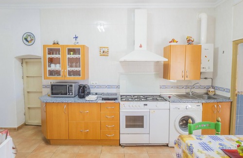 Alhaurin de la Torre Cottage | Relax at Cubo's Casa Rural Candelaria with Pool & Spa