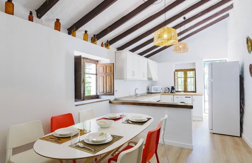 Alhaurin el Grande Cottage | Discover Cubo's Casa Rural El Refugio with Private Pool