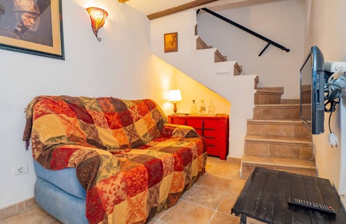 Sedella Cottage | Experience Unmatched Comfort at Cubo's Casa Mas Axarquia