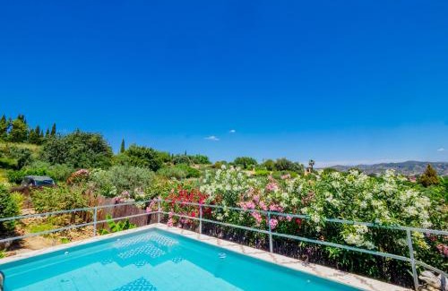 Alhaurin de la Torre House | Discover Cubo's Casa Rural El Cortijillo: Family-Friendly Retreat