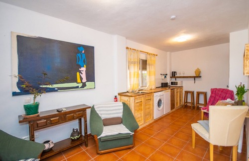 Coin Cottage | Relax at Cubo's Casa Rural La Cañada with Private Pool