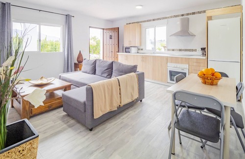 Cartama Cottage | Discover Cubo's Casita de Bolaño with Free Wifi & Pool