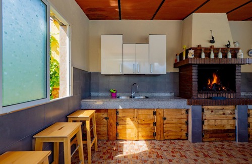 Alhaurin de la Torre Cottage | Exceptional Stay at Cubo's Finca Megan with Private Pool
