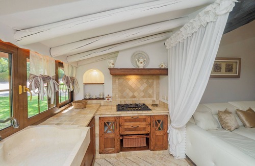 Coin Cottage | Experience Nature at Cubo's Finca La Fuente del Pedregal