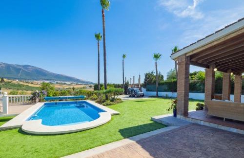 Alhaurin el Grande House | Relax at Cubo's Finca Tallulah with Pool & Family-Friendly Fun