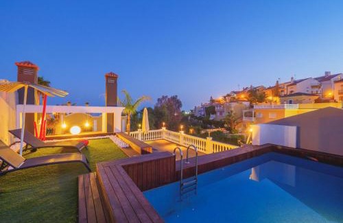 Monte Sancha Villa | Discover Cubo's Gibralfaro House in the City Center