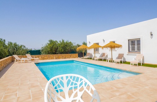 Alhaurin el Grande Cottage | Experience Comfort at Cubo's La Luz del Valle with Pool