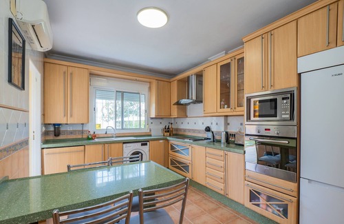 Alhaurin de la Torre Villa | Cubo's Villa Sunray/private pool/free wifi/BBQ