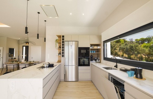 Alhaurin el Grande Villa | Cubo's Villa Giava/private pool/air conditioning/free Wi-Fi