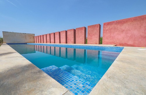 Coin Villa | Relax at Cubo's Villa La Torre: Private Pool & Free WiFi