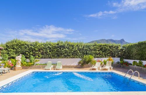 Ardales Villa | Idyllic Villa Torres Ardales: Pool and Child-Friendly Retreat