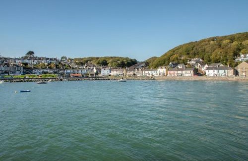 Borth-y-Gest House | Family-Friendly Cuckooland: 4-Star Stay with Top Ratings