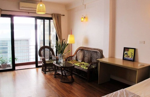 Yen Phu Apartment | Discover Cucku Yen Hoa - Cozy Watermelon Room Escape
