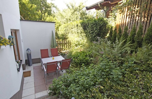 Ellmau Apartment | Pet-Friendly Cuddle Nest Sofie with Pool & Spa Amenities