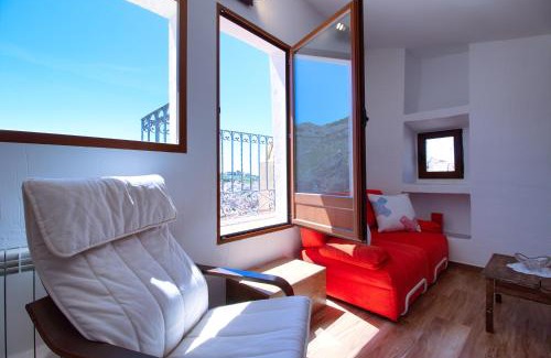 Old Town Apartment | Family-Friendly Stay at Cuencaloft Alfonso VIII, Rated 8.5/10