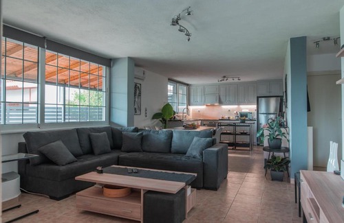 Kalyvia Thorikou House | Experience Cuervo Poolside Villa with Oceanfront Bliss