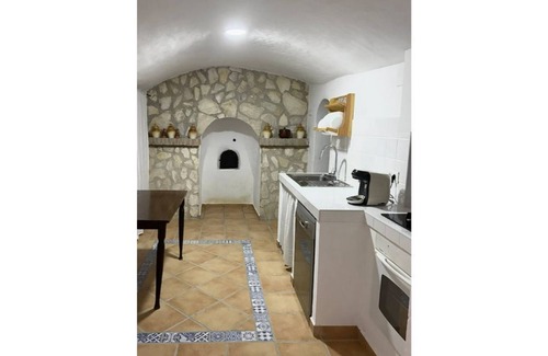 Cuevas del Campo House | Family-Friendly Escape at Cueva de Ramón y Elvira Hotel