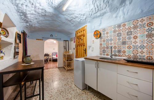 Gador House | Cueva