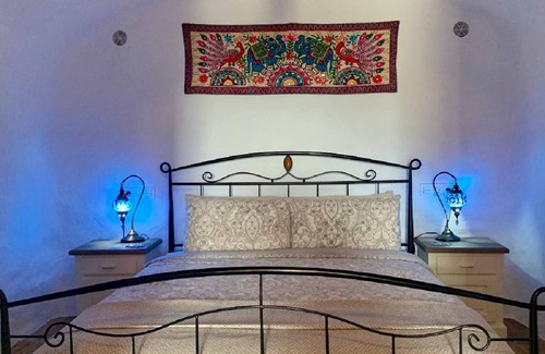Cuevas del Campo Bed & Breakfast | Explore Cueva Romana: Adults Only Cave House Retreat