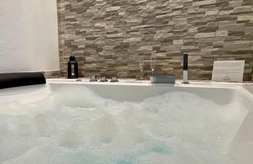Grazalema Apartment | Experience CUEVAS DEL PEÑÓN - Loft Torreón with Hot Tub