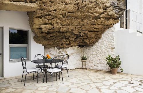 Cordoba House | Discover Cuevas del Pino: Oceanfront Retreat for All